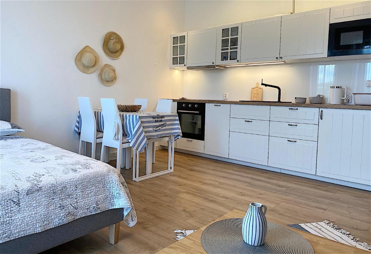 Apartamenty Marea Rentals Aquarius Устка Экстерьер фото